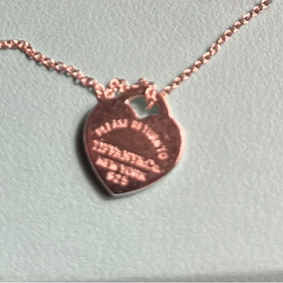 Tiffany & Co 16” 925 sterling silver and mini Return to Tiffany ❤️charm Delicate